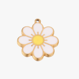 White daisy charm - guldbelagt